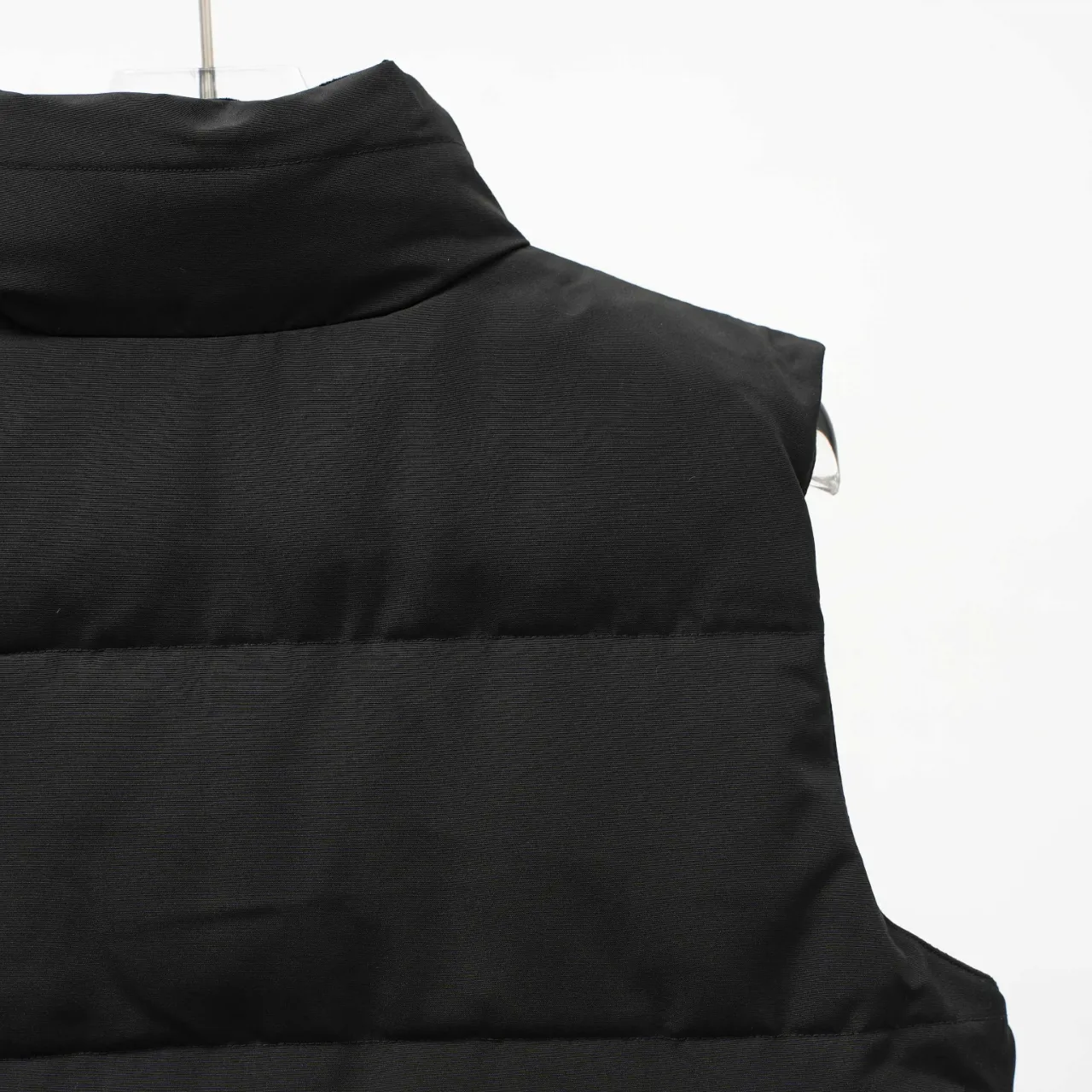 P340 CANADA GOOSE丨Canada Goose Slant Pocket Stand Collar Down Vest Color: Black Black Label Size: XS-XXL